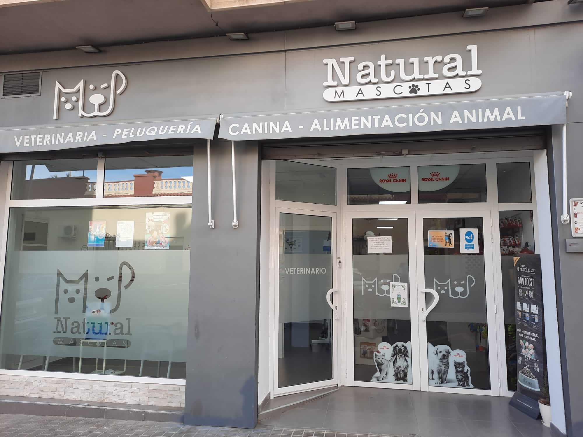 Fachada Naturalmascotas